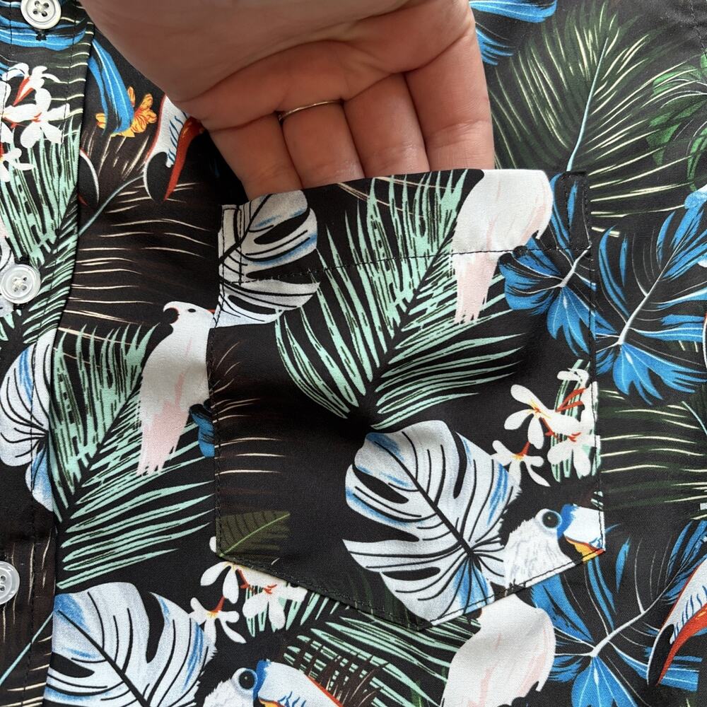 Tunevuse Tropical Bird Print Button Down Shirt Mens Size Medium Black Floral - Picture 7 of 12